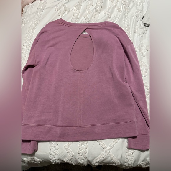 Only worn a couple times, just don’t wear it anymore. - Picture 2 of 3